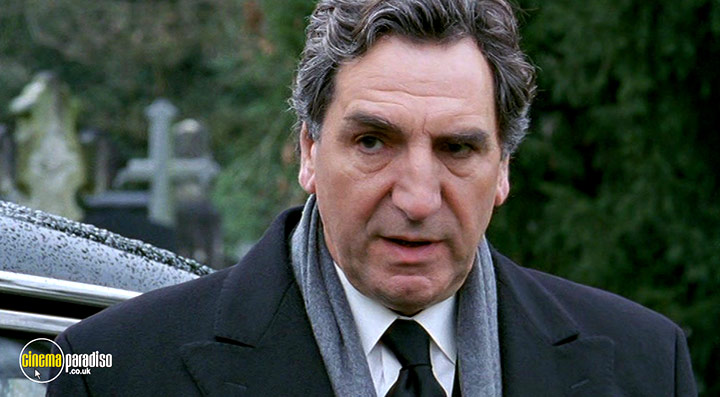 A still #24 from Blue Murder: Series 2 (2004)