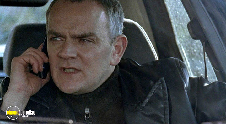 A still #17 from Blue Murder: Series 2 (2004)