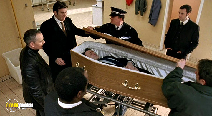A still #16 from Blue Murder: Series 2 (2004)