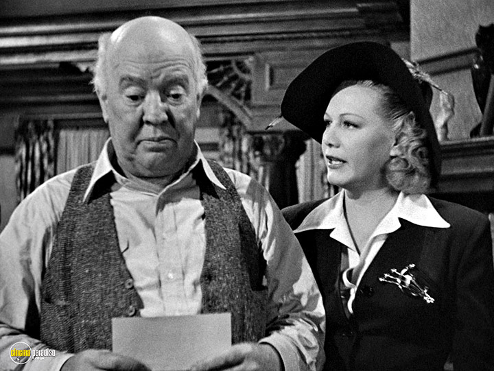 A still #13 from It Happened in Hollywood / Adventure in Sahara / Power of the Press (1943)