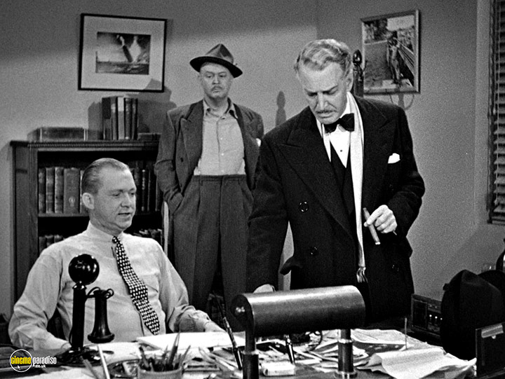 A still #21 from It Happened in Hollywood / Adventure in Sahara / Power of the Press (1943)