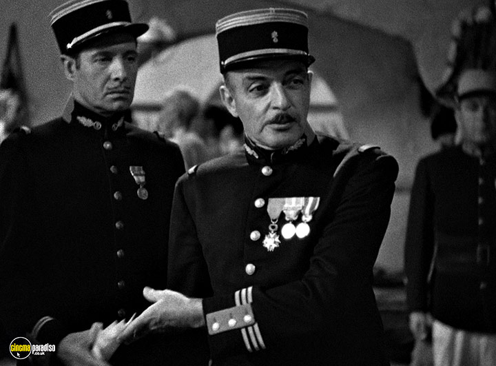 A still #44 from It Happened in Hollywood / Adventure in Sahara / Power of the Press (1943)