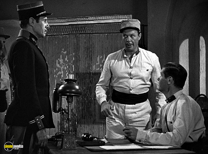 A still #52 from It Happened in Hollywood / Adventure in Sahara / Power of the Press (1943)