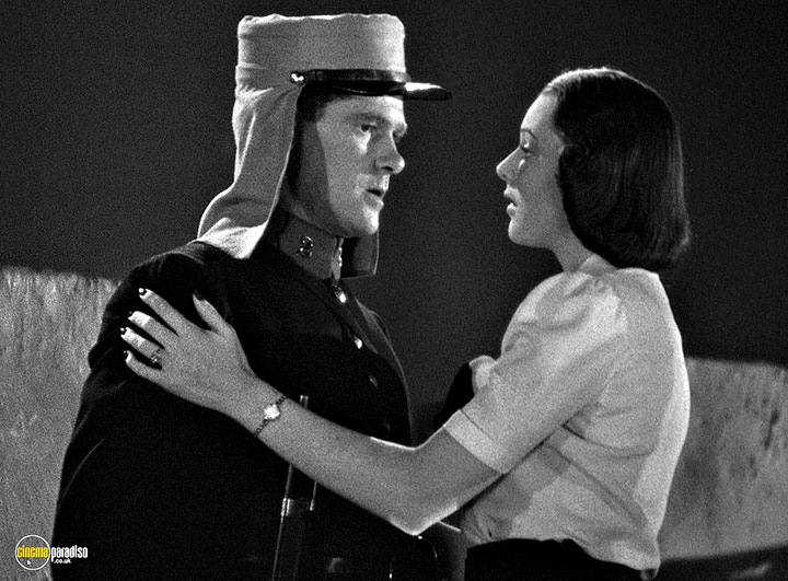 A still #54 from It Happened in Hollywood / Adventure in Sahara / Power of the Press (1943)