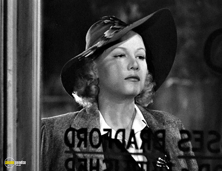 A still #8 from It Happened in Hollywood / Adventure in Sahara / Power of the Press (1943)