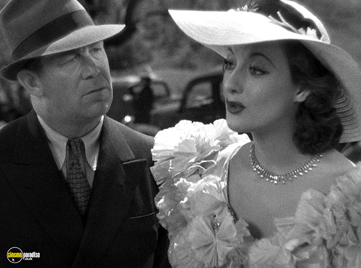 A still #5 from It Happened in Hollywood / Adventure in Sahara / Power of the Press (1943)