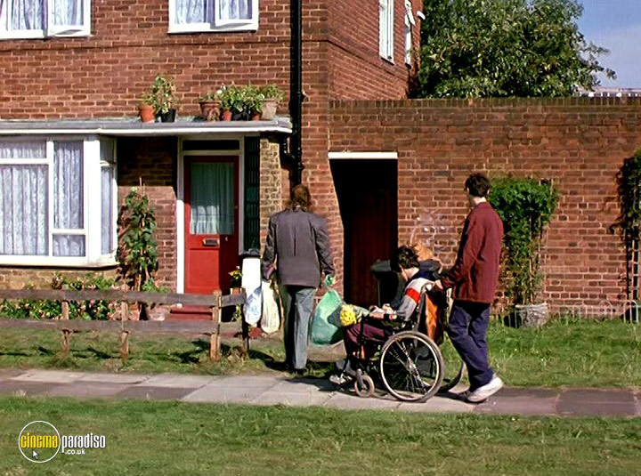 A still #25 from The Last Yellow (1999)