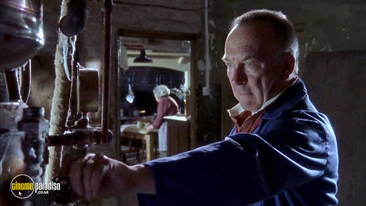A still #22 from Beauty (2004)