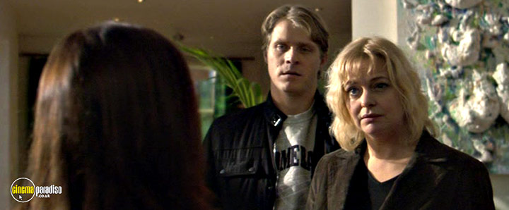 A still #17 from Exit (2006)