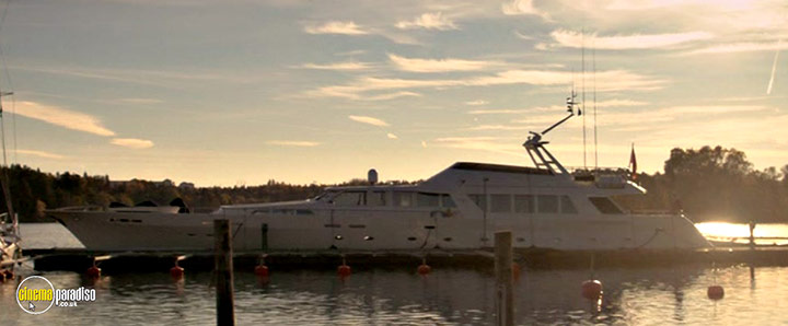 A still #12 from Exit (2006)