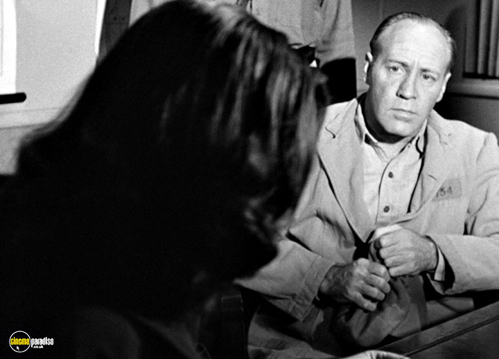 A still #24 from They Live by Night (1948)