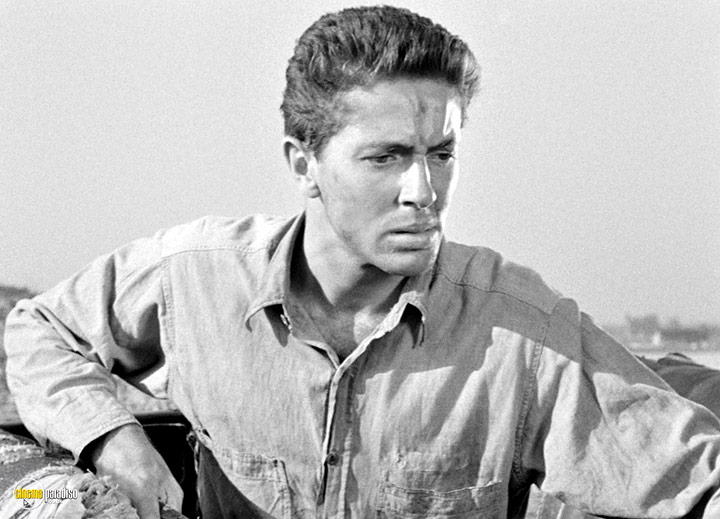 A still #8 from They Live by Night (1948)