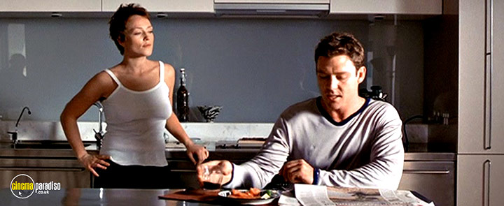 A still #16 from The Monkey's Mask (2000)