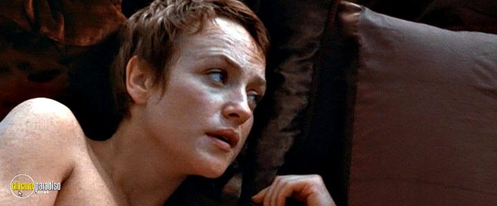 A still #5 from The Monkey's Mask (2000)