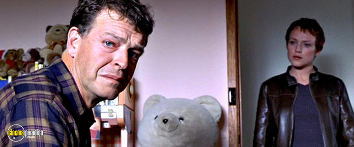 A still #3 from The Monkey's Mask (2000)