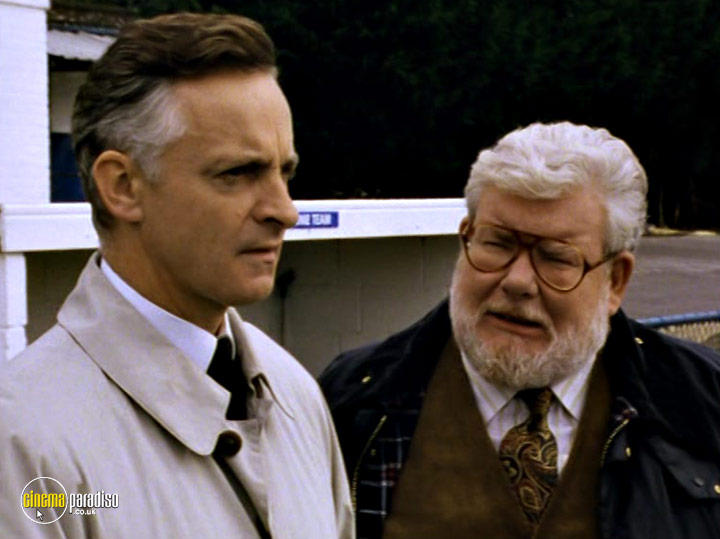 A still #30 from Pie in the Sky: Series 5: Part 2 (1997)