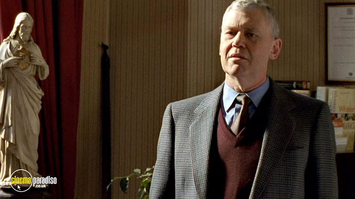 A still #18 from Blue Murder: Series 1 (2003)