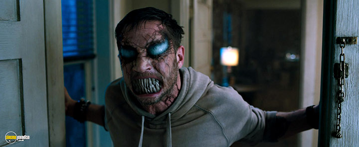 A still #2 from Venom (2018)