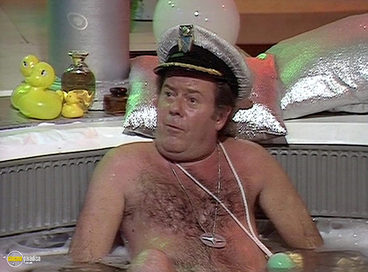 A still #4 from The Hitchhiker's Guide to the Galaxy: Series (1981)