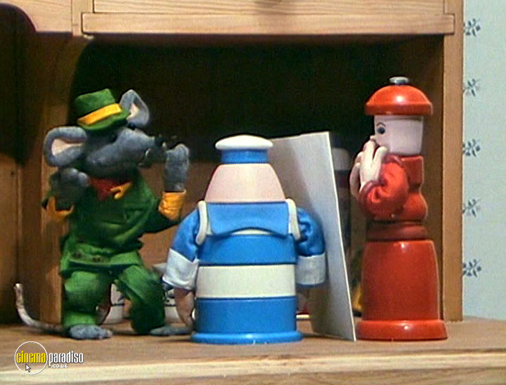 A still #16 from The Gingerbread Man: A Pinch of Salt (1992)