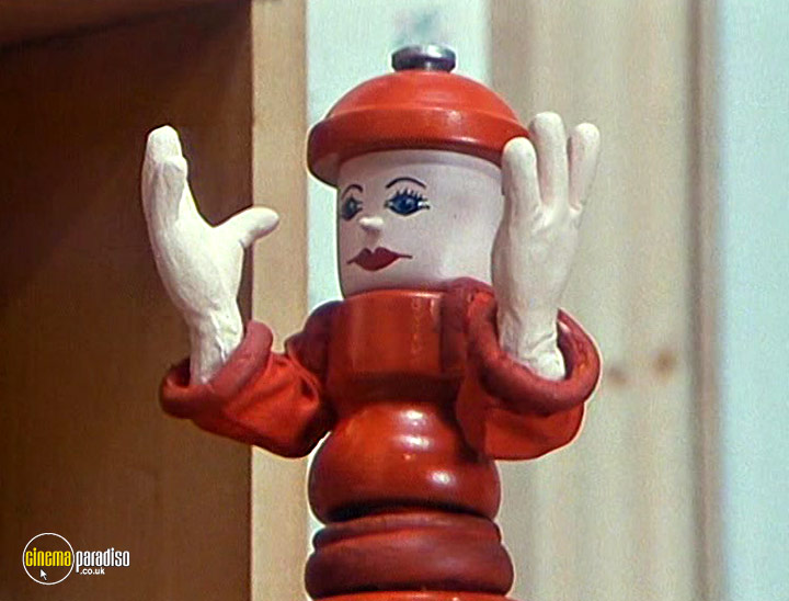 A still #15 from The Gingerbread Man: A Pinch of Salt (1992)
