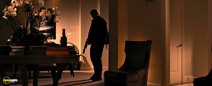 A still #50 from The Accountant (2016)
