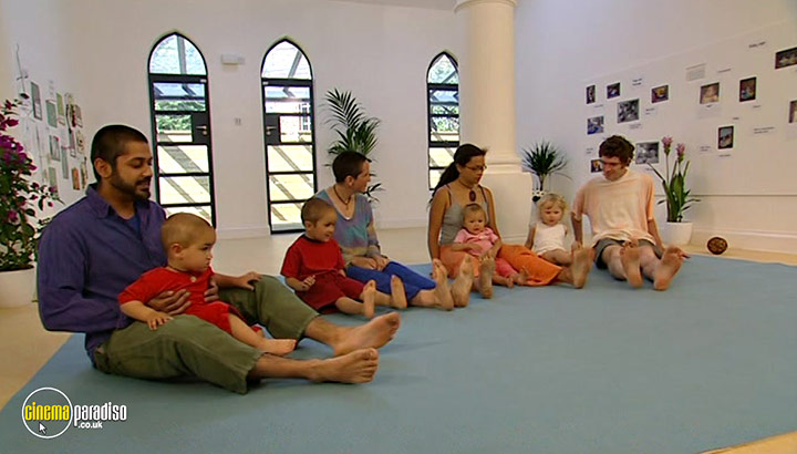 A still #5 from Baby Yoga for Toddlers (2004)