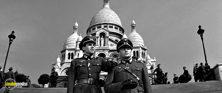 A still #33 from Young Lions (1958)