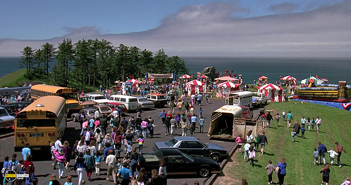 A still #4 from Kindergarten Cop (1990)