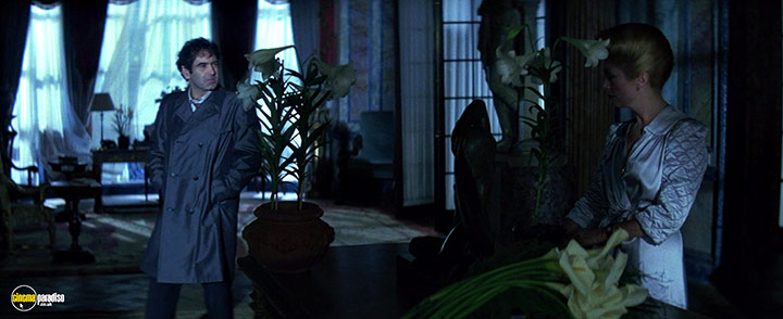 A still #25 from The Hunger (1983)