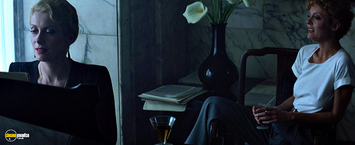 A still #27 from The Hunger (1983)