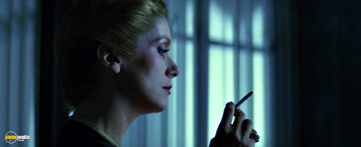 A still #4 from The Hunger (1983)