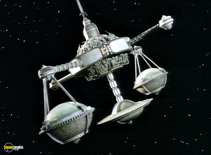 A still #22 from Red Dwarf: Series 4 (1991)