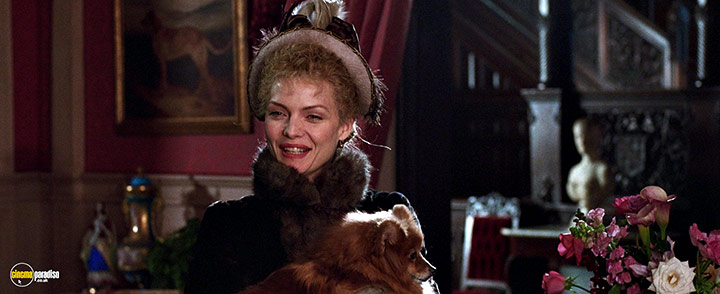 A still #87 from The Age of Innocence (1993)