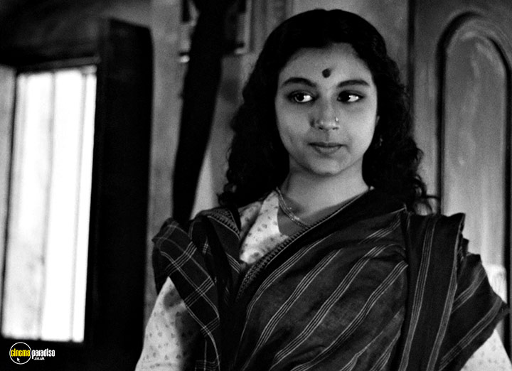 A still #31 from Apur Sansar (1959)