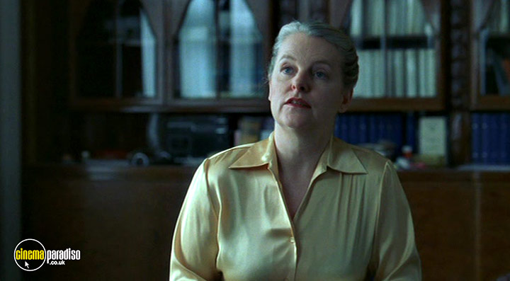 A still #9 from Hotel (2003)