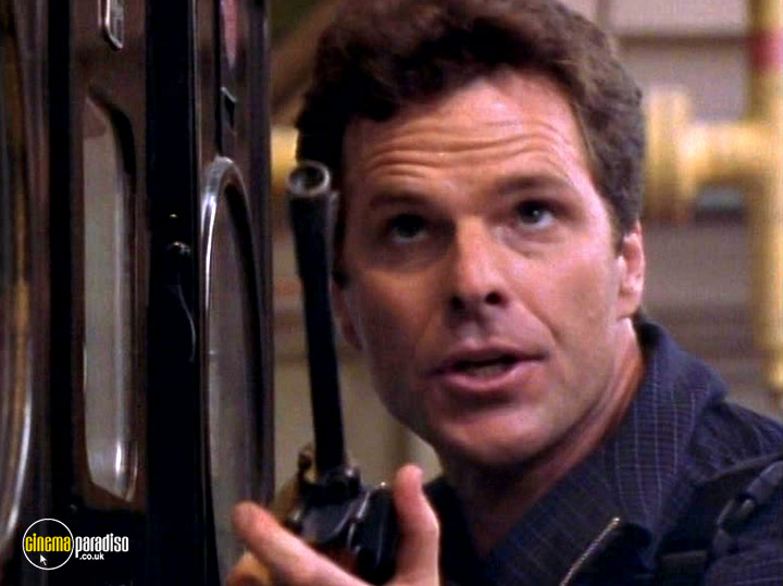 A still #24 from The Net: Series (1998)