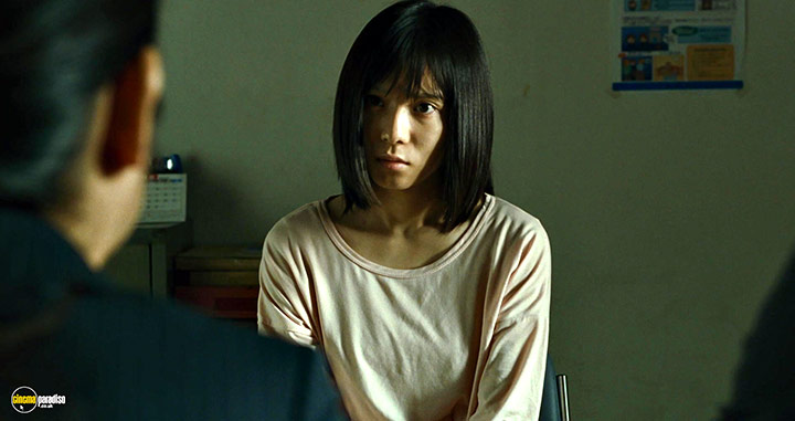 A still #40 from Shoplifters (2018)