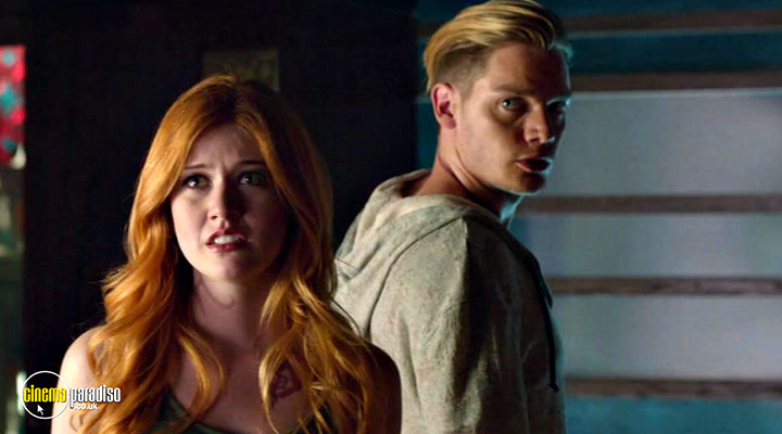 A still #35 from Shadowhunters: Series 1 (2016)