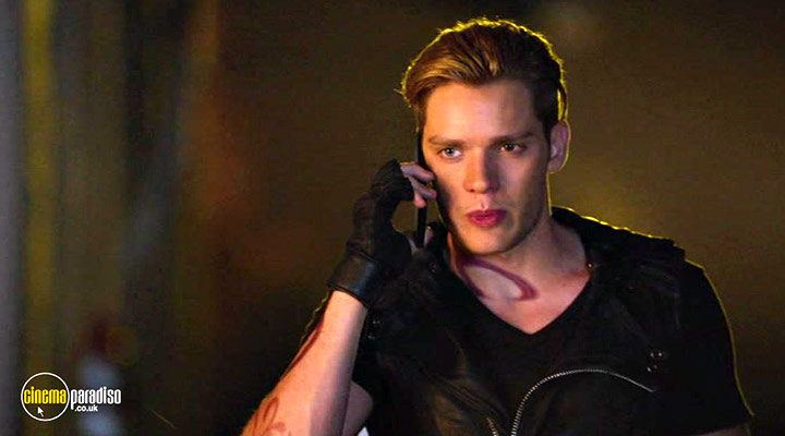 A still #40 from Shadowhunters: Series 1 (2016)