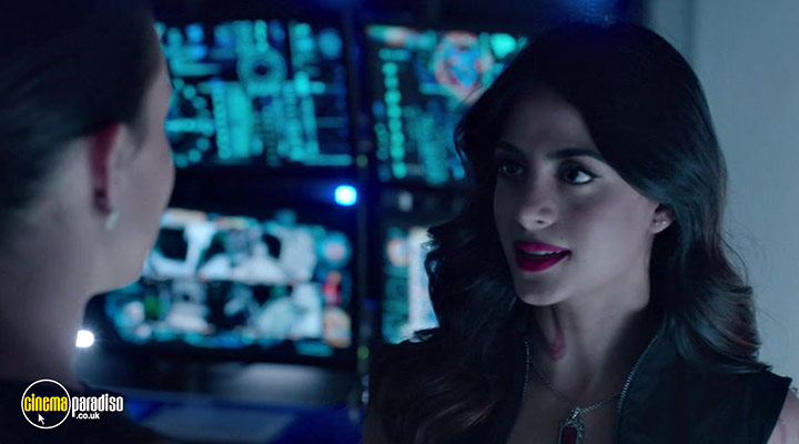 A still #43 from Shadowhunters: Series 1 (2016)