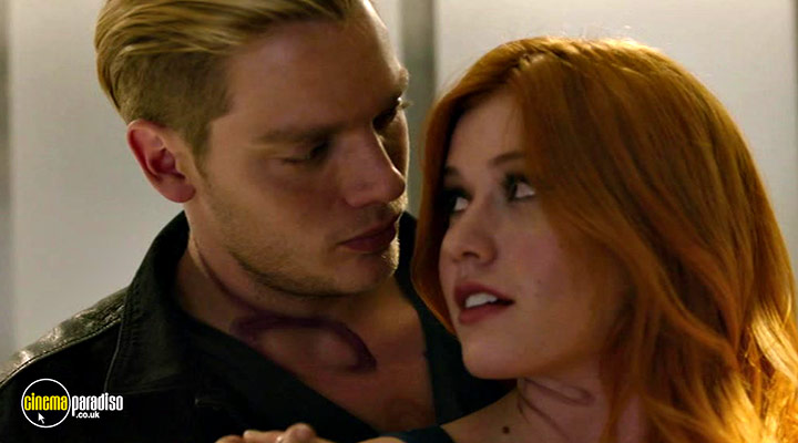 A still #55 from Shadowhunters: Series 1 (2016)