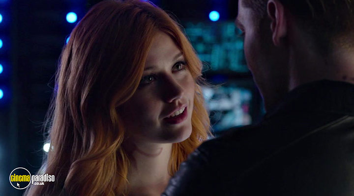 A still #59 from Shadowhunters: Series 1 (2016)