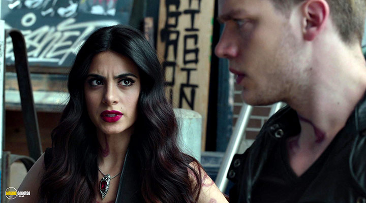 A still #21 from Shadowhunters: Series 1 (2016)