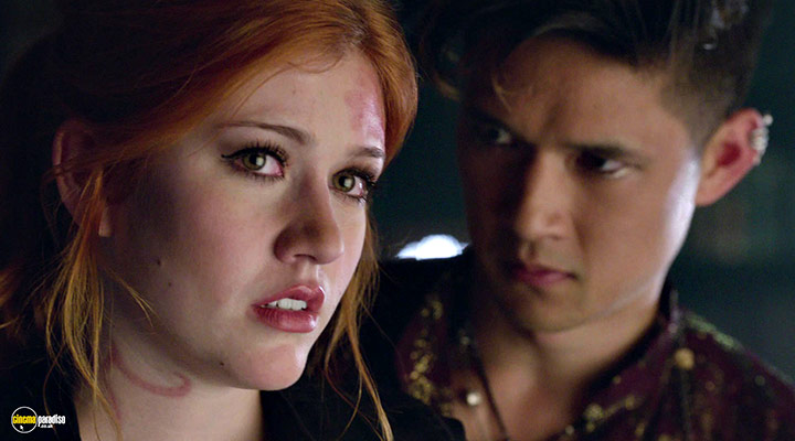 A still #16 from Shadowhunters: Series 1 (2016)