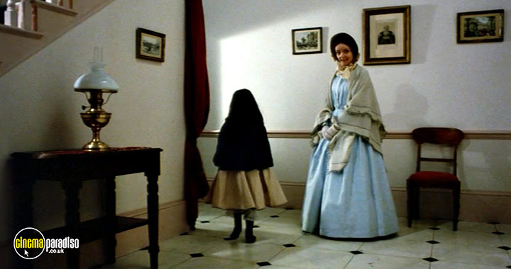 A still #5 from Biddy (1985)
