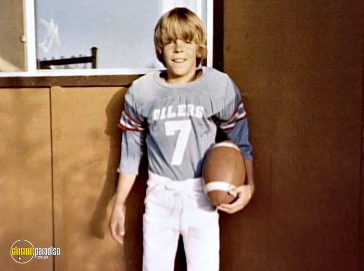 A still #16 from Choke (1999)