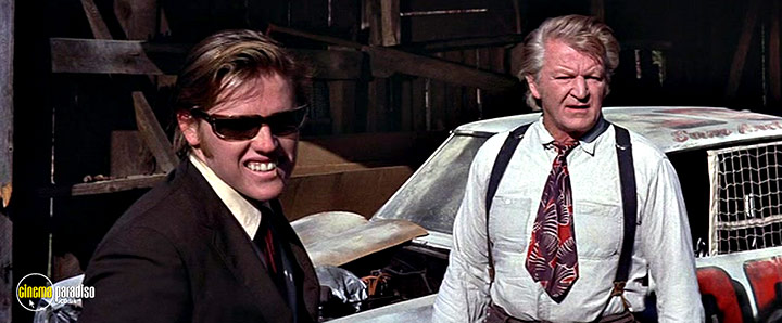 A still #8 from The Last American Hero (1973)