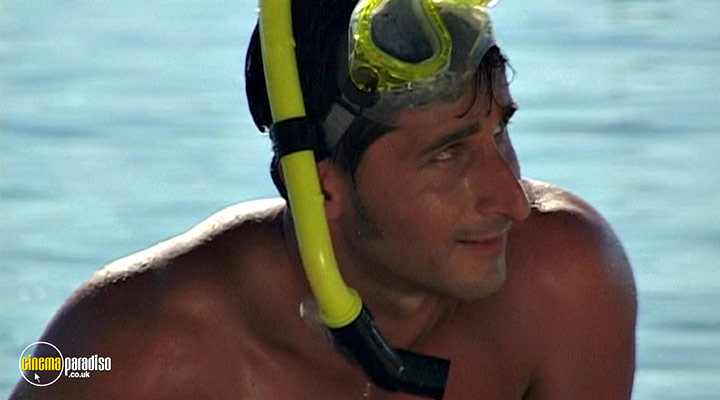 A still #28 from Saudade (2003)