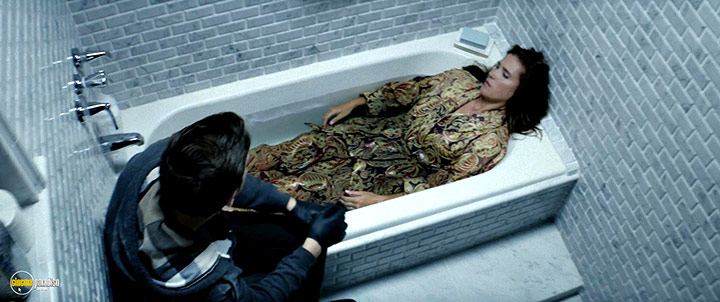 A still #8 from Darkness Falls (2020)